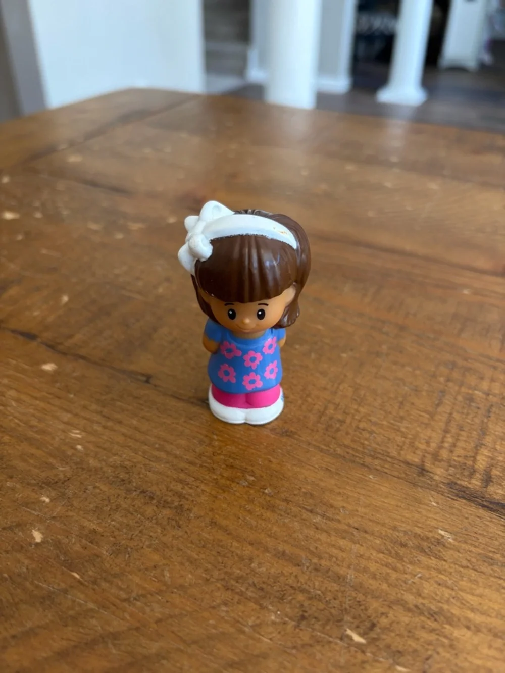 Fisher Price Little People Mia white headband as is